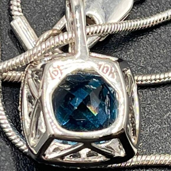 Michelle Albala 10k White Gold Cushion Cut Blue Topaz Cz Halo Pendant - Picture 6 of 8